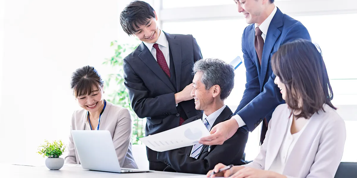 社員同士の上下関係なし